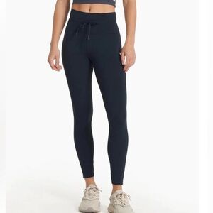 Vuori daily legging